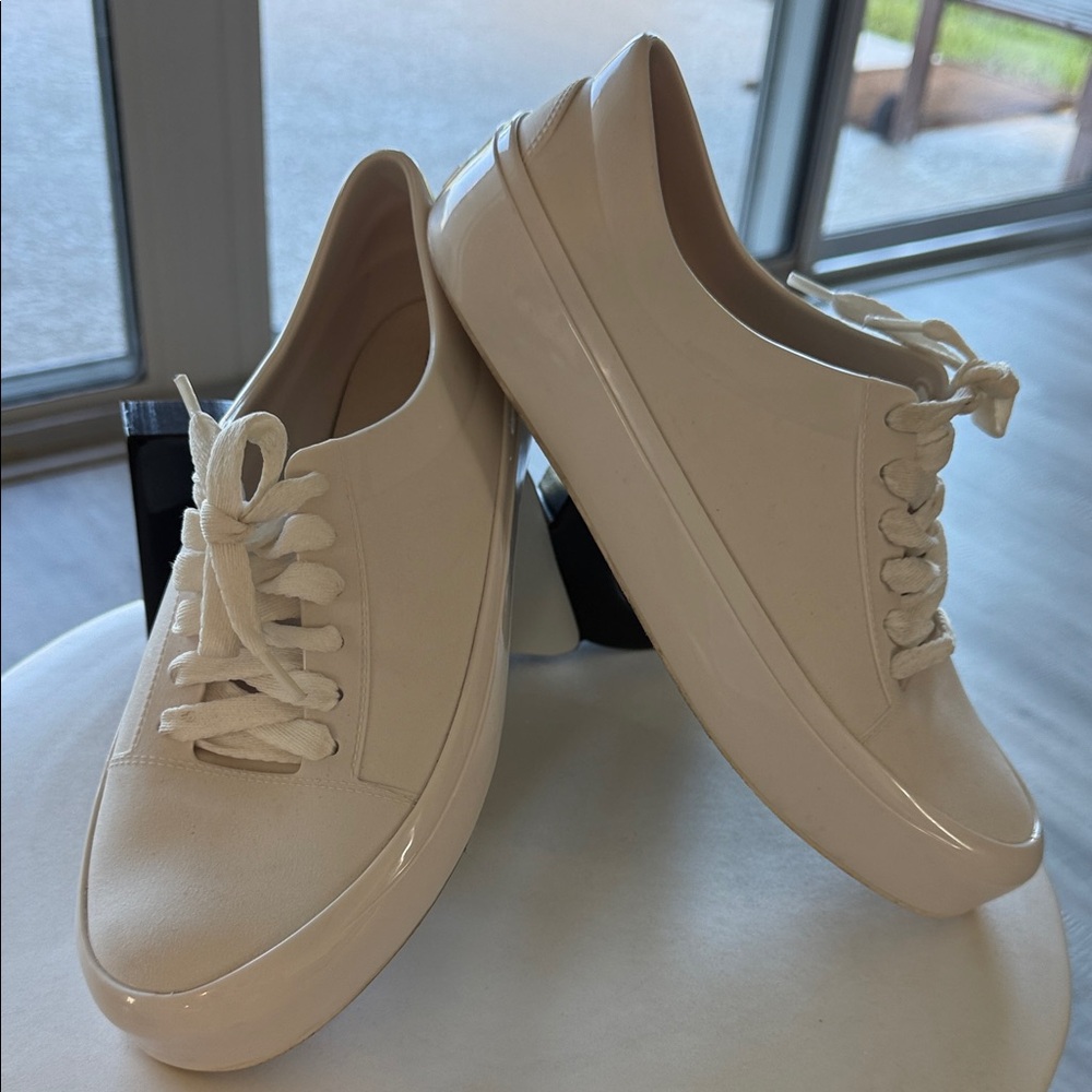 Melissa Street Ad White Lace-Up Sneakers